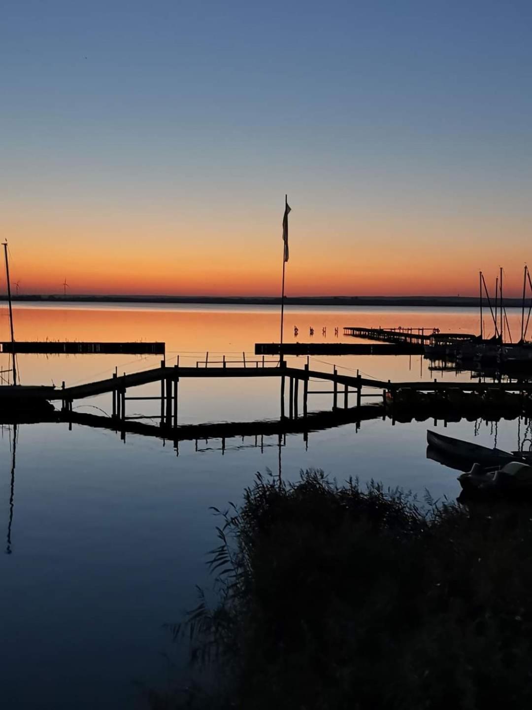 Duemmerliebe Mit Garten, 10 Min. Fusslaeufig Zum See Hüde Exterior foto