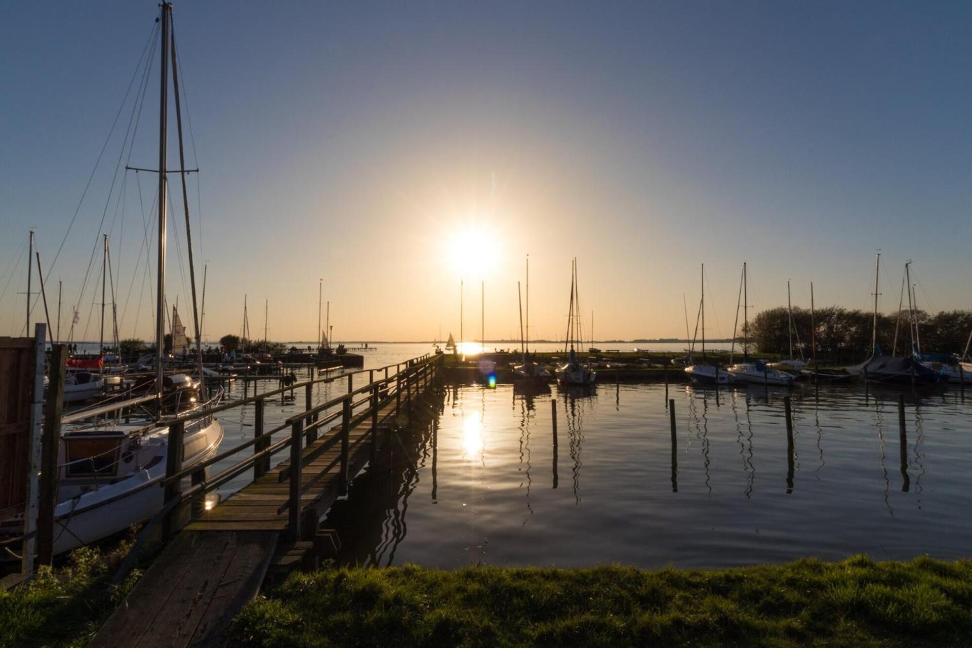 Duemmerliebe Mit Garten, 10 Min. Fusslaeufig Zum See Hüde Exterior foto